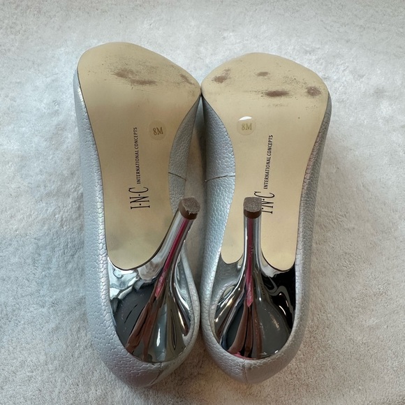 INC International Concepts Zita pumps 
Light metallic, size 8M. - Picture 2 of 4